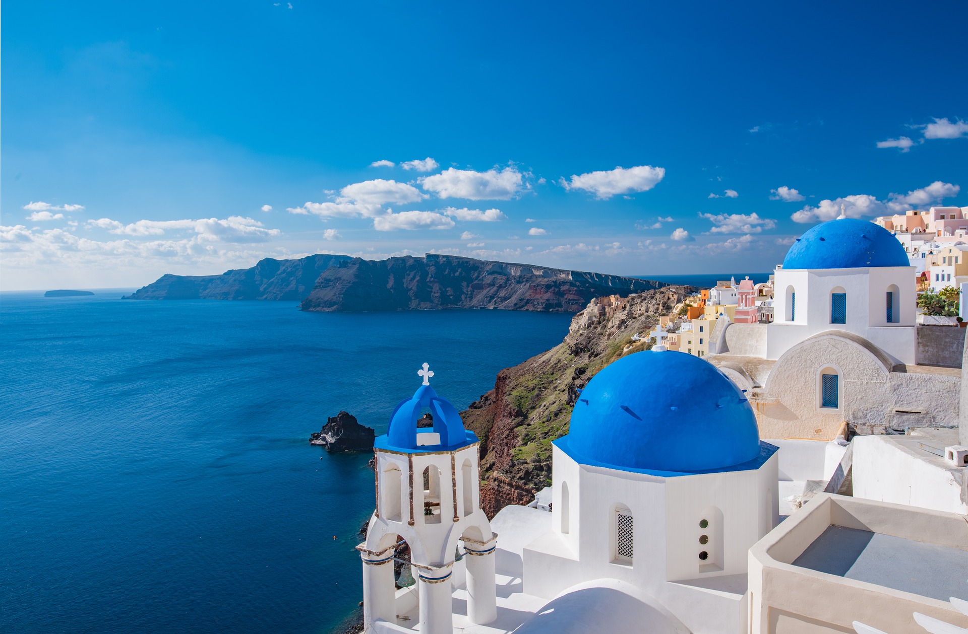 Santorini, una din cele mai frumoase destinatii de vacanta